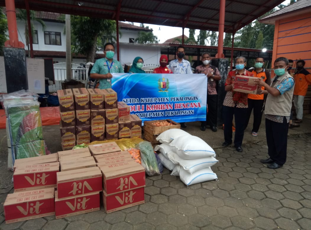 SETDA Kabupaten Pekalongan Peduli Korban Bencana, Salurkan Bantuan Kebutuhan Pokok